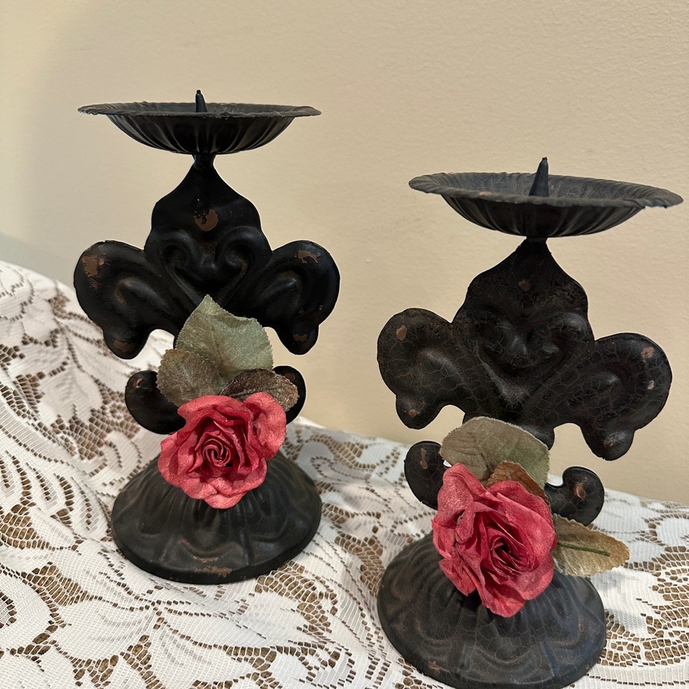 VINTAGE Fleur de Lis Candle Holder Set - Picture 7 of 9